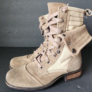 Guess Women's Heeled Combat Boots Size 7